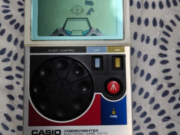 Casio Cosmo Fighter CG-110 — Videogame Portátil Raro Anos 80 — HelioBrinquedos