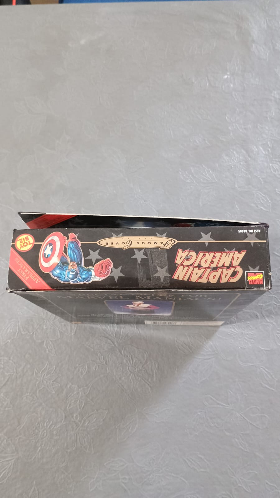 Capitão América Famous Covers Toy Biz de 1998 - detalhe 5