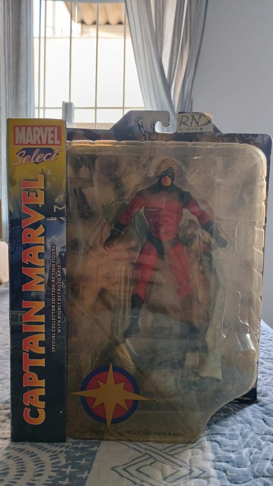 Capitão Marvel Marvel Select Diamond Select de 2012 - detalhe 3