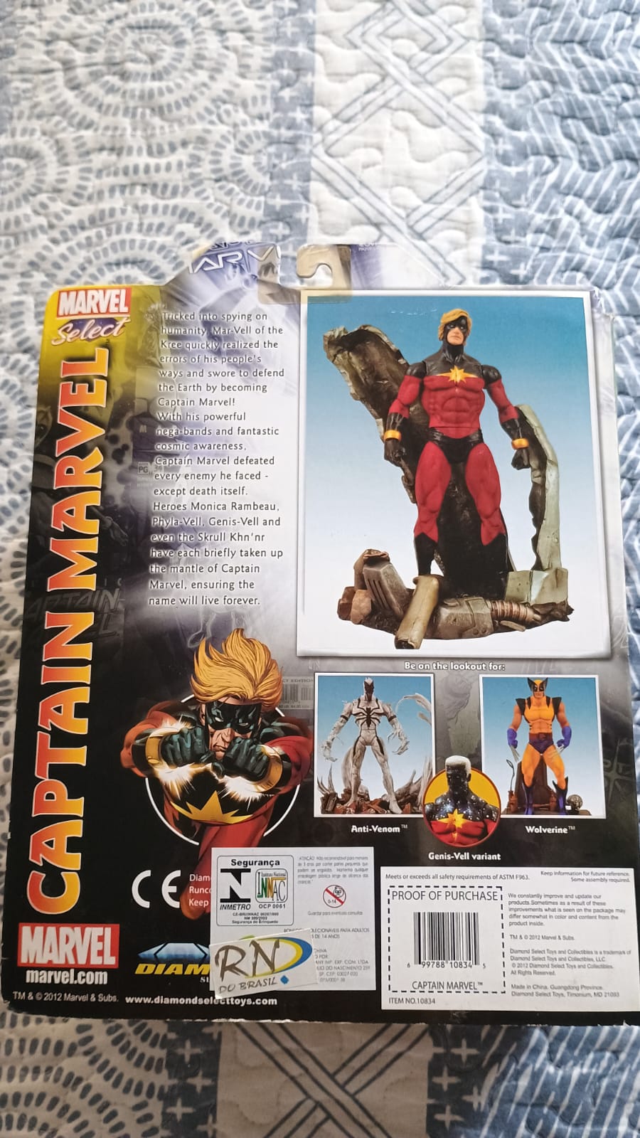 Capitão Marvel Marvel Select Diamond Select de 2012 - detalhe 2