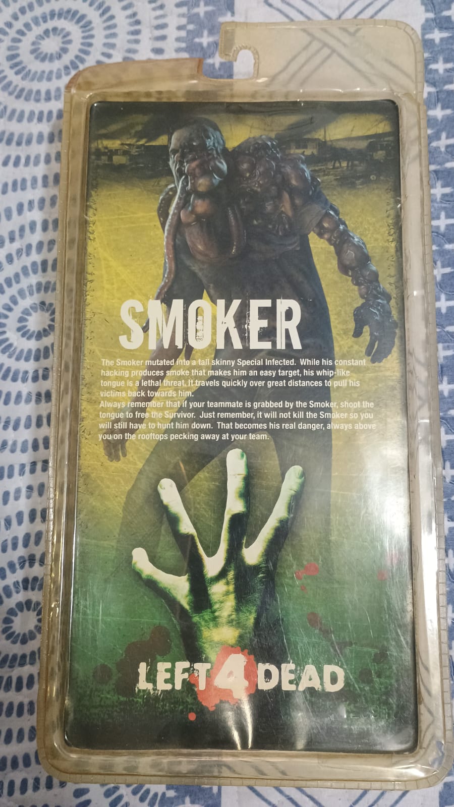 Smoker Left 4 Dead Action Figure com Língua Articulada - detalhe 3